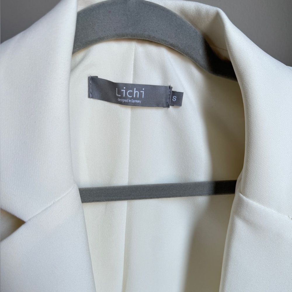 LICHI Belted Cream Mini Dress in Small - Picture 4 of 16